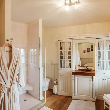 Luxury Asa Sezana